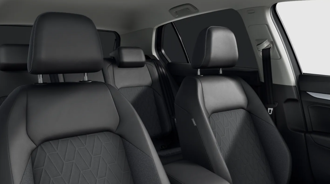 Schwarzes Interior: Golf Energy