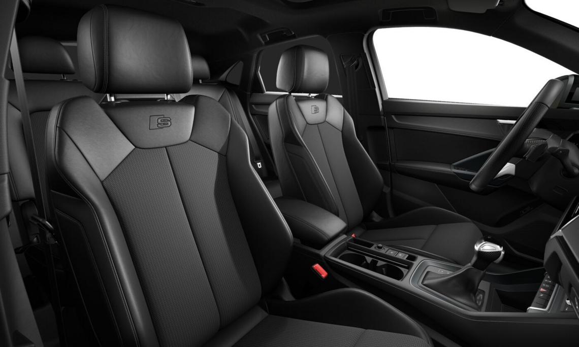 Schwarzes Teilleder-Interior eines Audi Q3