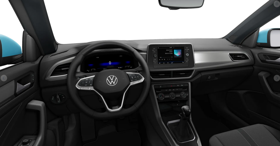 Innenansicht eines T-Roc Cabriolet mit Blick aufs Armaturenbrett und Mittelkonsole