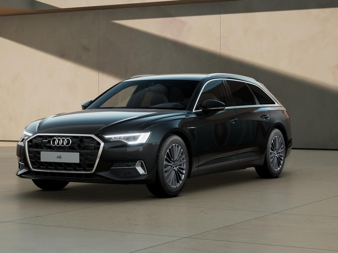 Front Links Ansicht eines schwarzen Audi A6 Avant. Technisch generiertes Bild